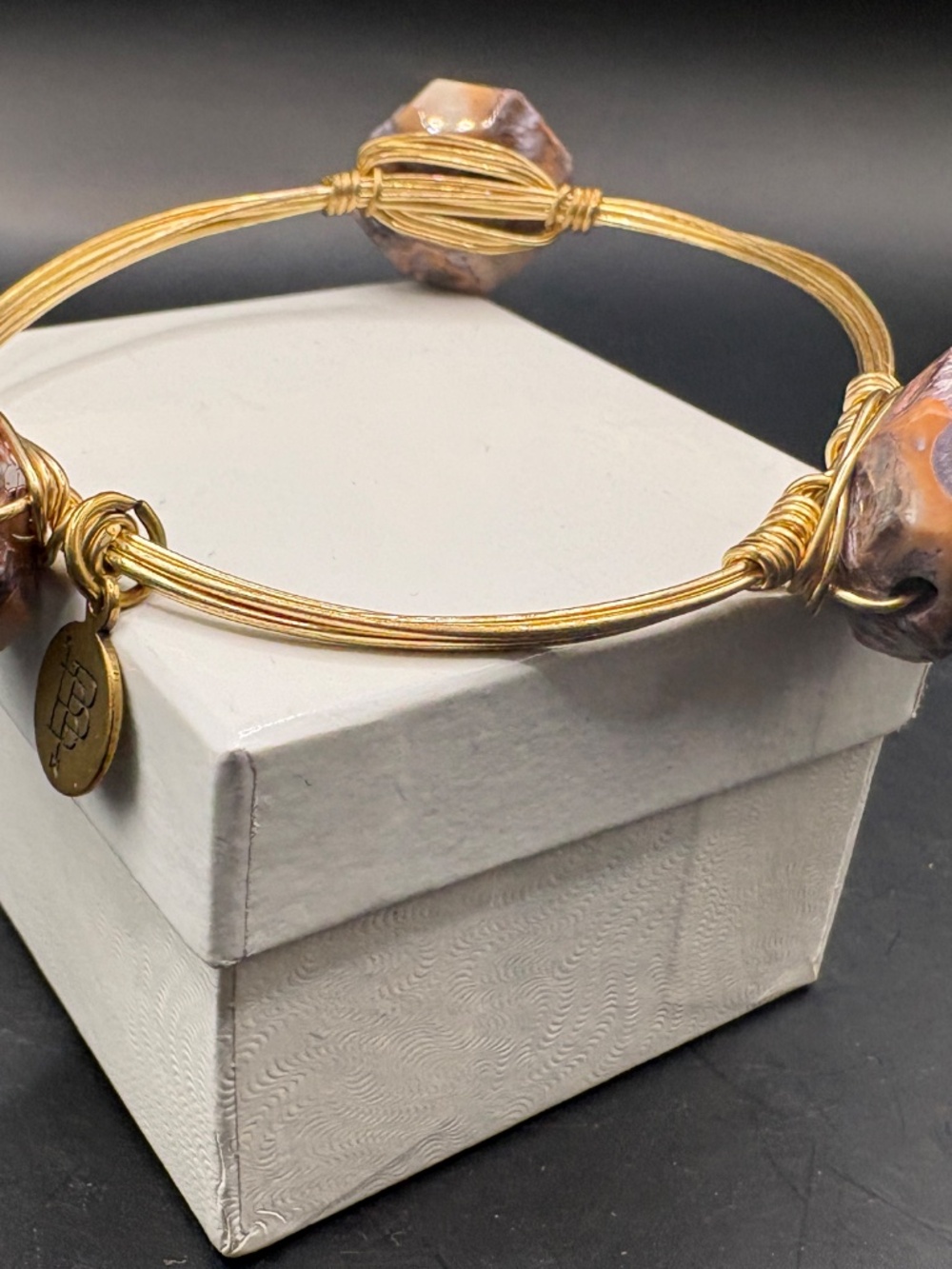 Bourbon & Bowties Natural Neutral Chunky Stone Bangle EUC - Picture 3 of 7